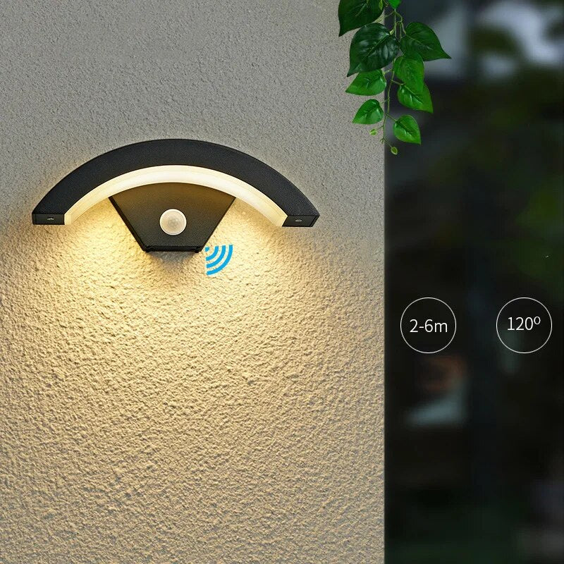 LiraDawn | Wasserdichte LED-Wandleuchte für Garten & Fassade