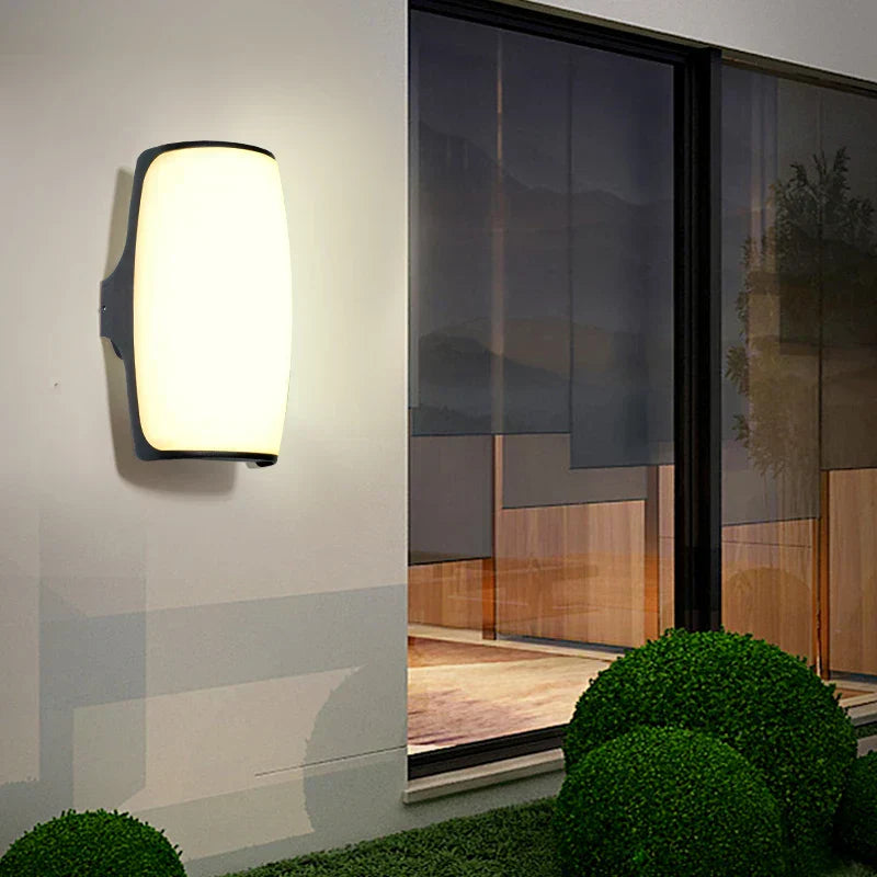 BrisaFrost | Wetterfeste LED-Wandleuchte