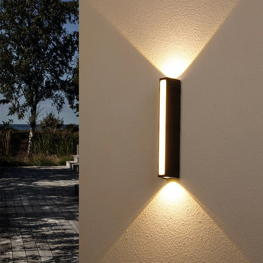 YaraLoom | Wetterfeste LED-Wandleuchte für Garten & Einfahrt