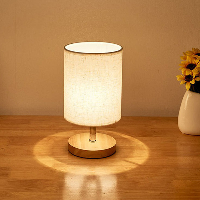 Linora | Tischlampe aus Holz und Leinen