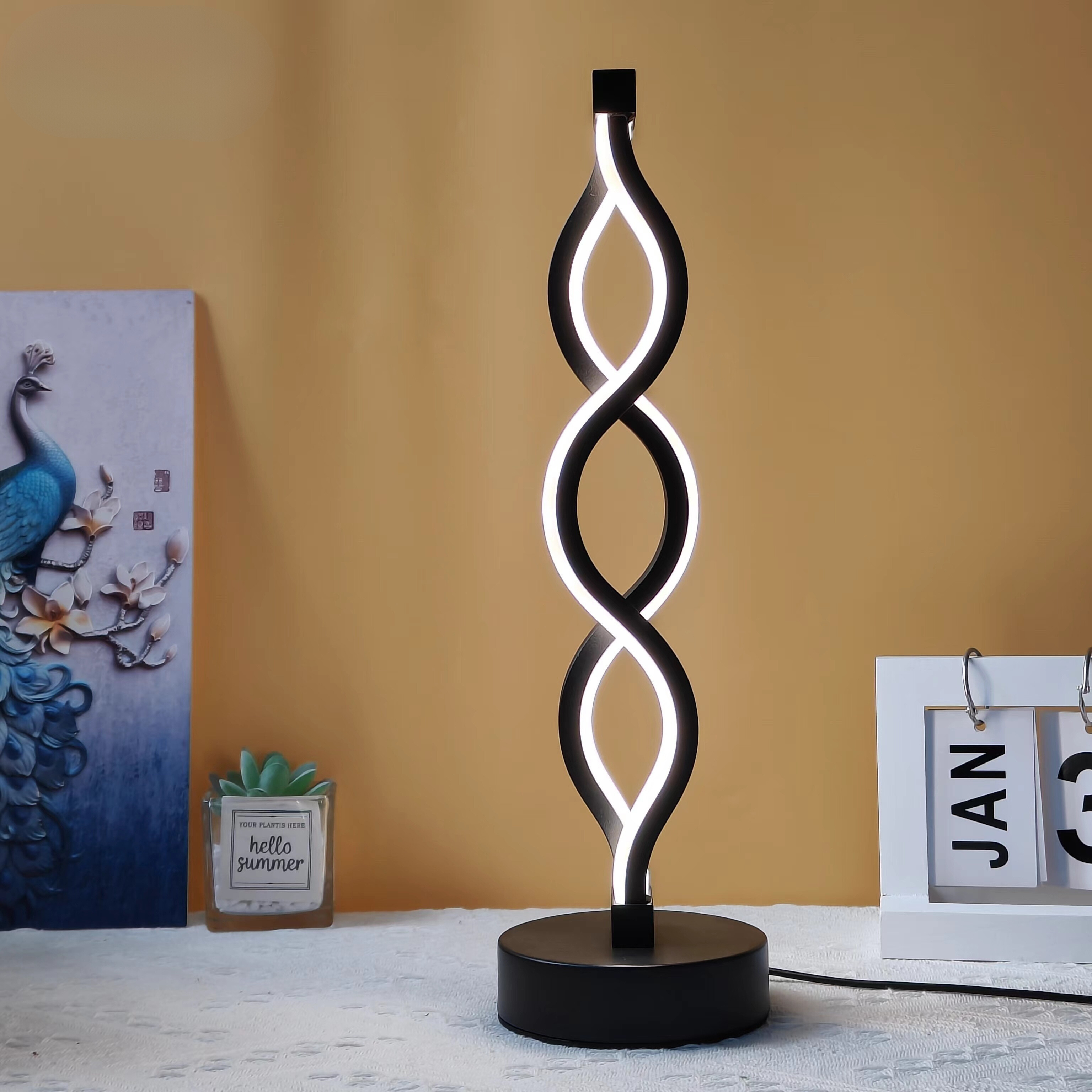 AlumiGlow | Dimmbare LED-Tischleuchte aus Aluminium