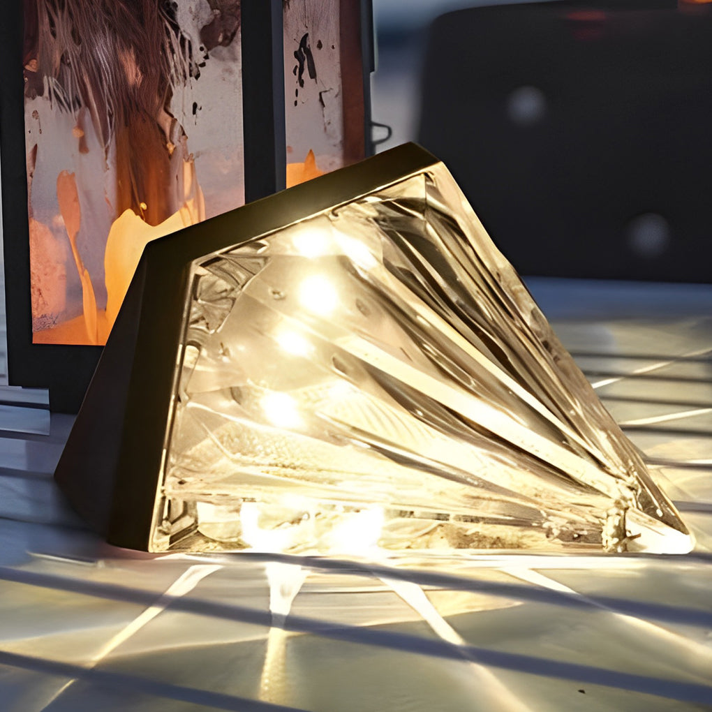 PrismLux | Geometrische Solar-Wandleuchte
