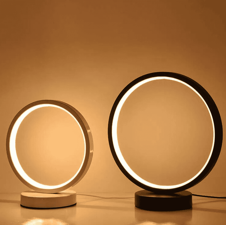 PerlaVerve | Elegante Beistelltischlampe mit Glasschirm