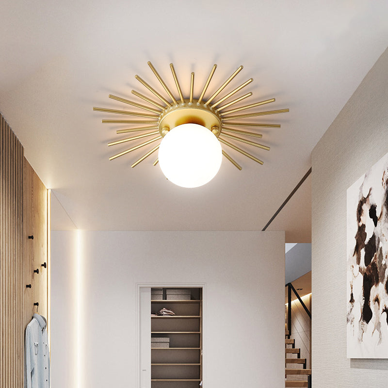 GlintAurum | Goldene Deckenleuchte mit Milchglas