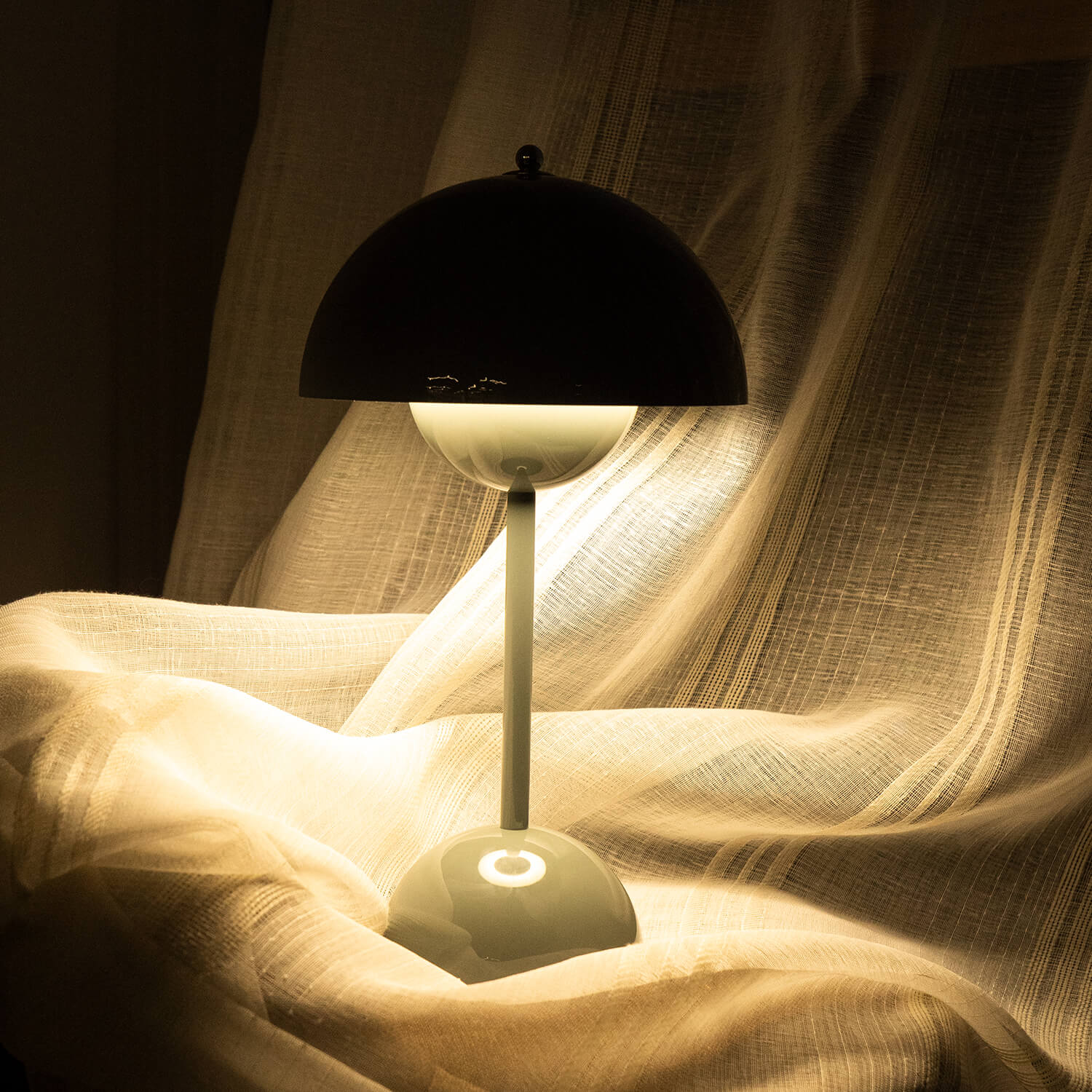 CremeGlow | Kabellose LED-Tischlampe