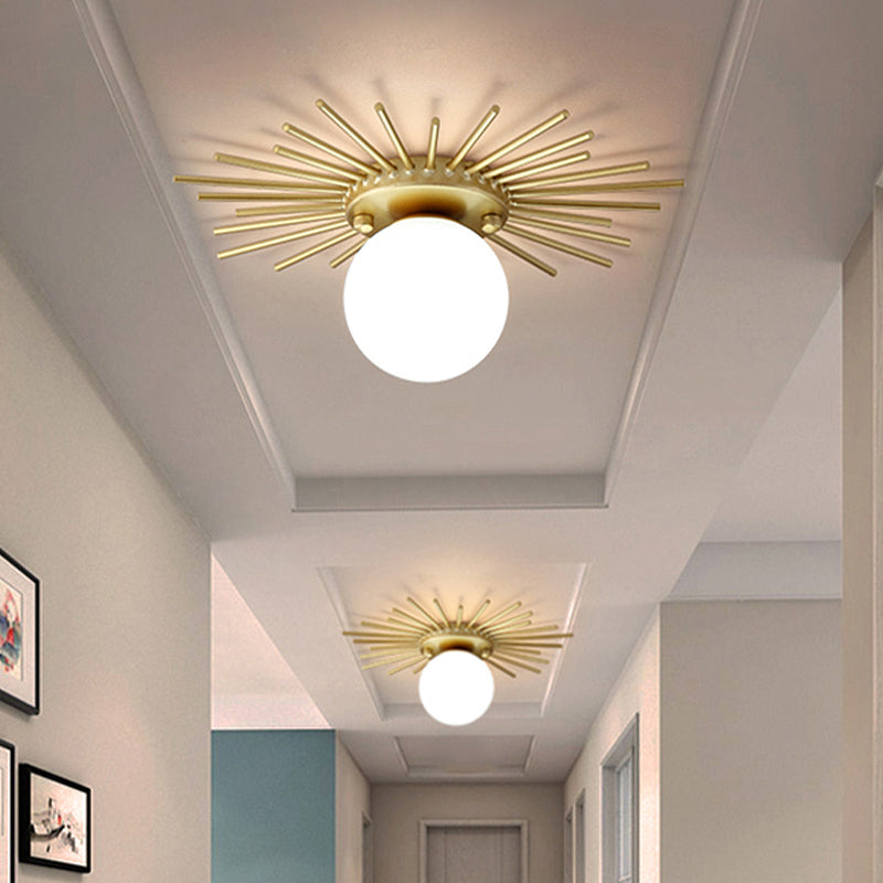 GlintAurum | Goldene Deckenleuchte mit Milchglas