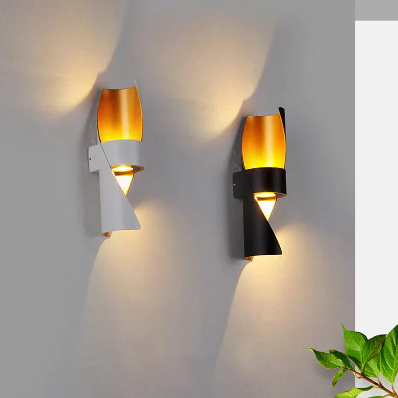 DuskFrame | LED Außenwandleuchte mit Up & Down-Effekt