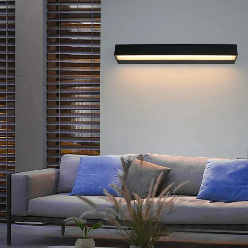 GlowEdge | LED Außenwandleuchte mit wählbarer Lichtfarbe
