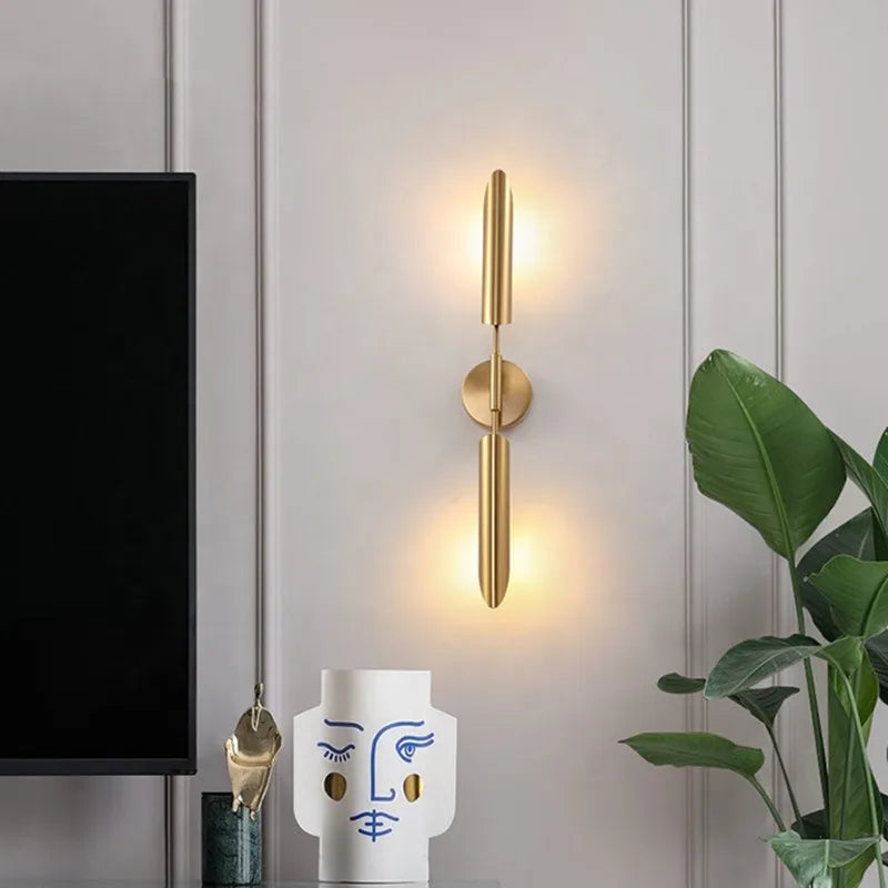 AureoWall | Goldene LED-Wandleuchte für Wohnzimmer