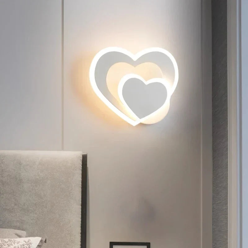 HeartGlow | Romantische LED-Wandleuchte in Herzform