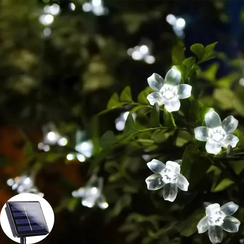 SolarBlüte | Solar-Gartenblume mit LED-Lichterkette