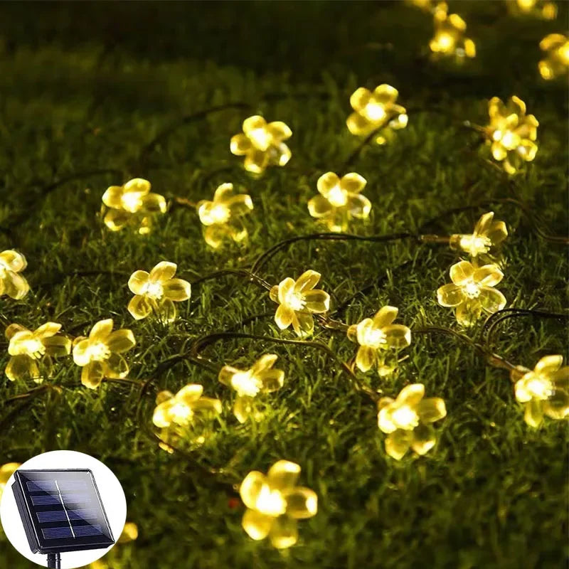SolarBlüte | Solar-Gartenblume mit LED-Lichterkette
