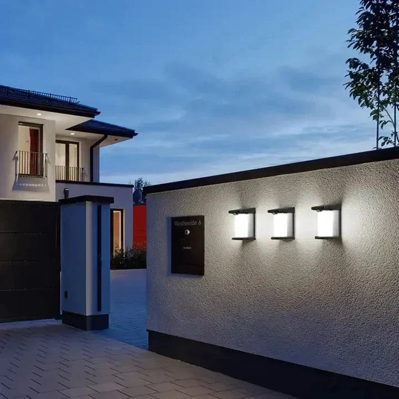 AquaWatch | LED-Wandleuchte mit Bewegungssensor