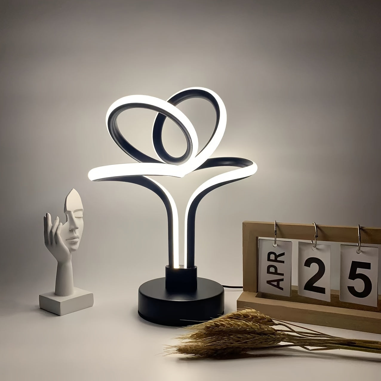 ScandiLux | Dimmbare USB-LED-Tischlampe